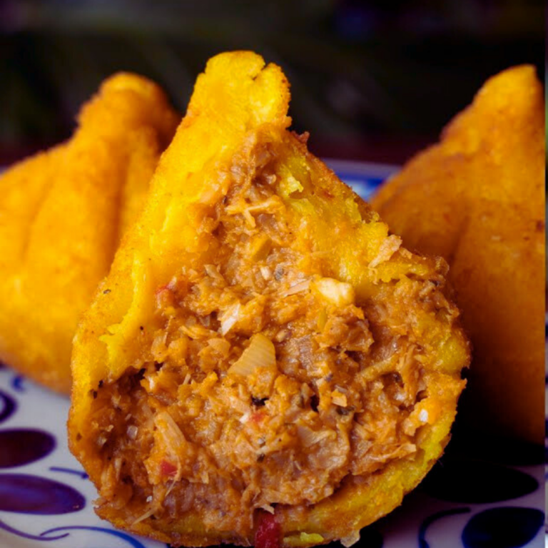 Coxinha vegana de jaca com massa de mandioquinha